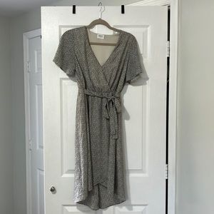 Sienna Sky Wrap Dress | M | Black and White